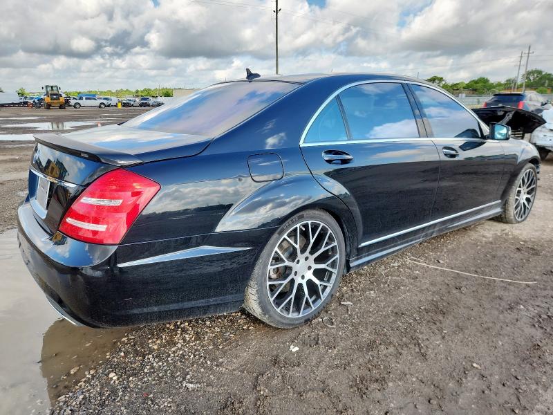 2013 MERCEDES-BENZ S 550 - WDDNG7DB2DA515836