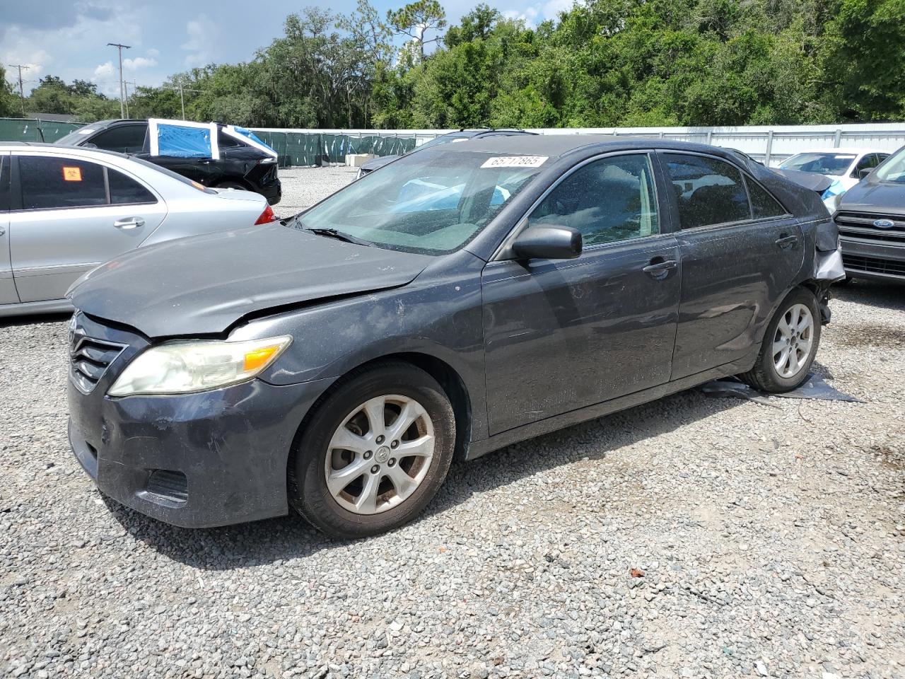 TOYOTA CAMRY BASE