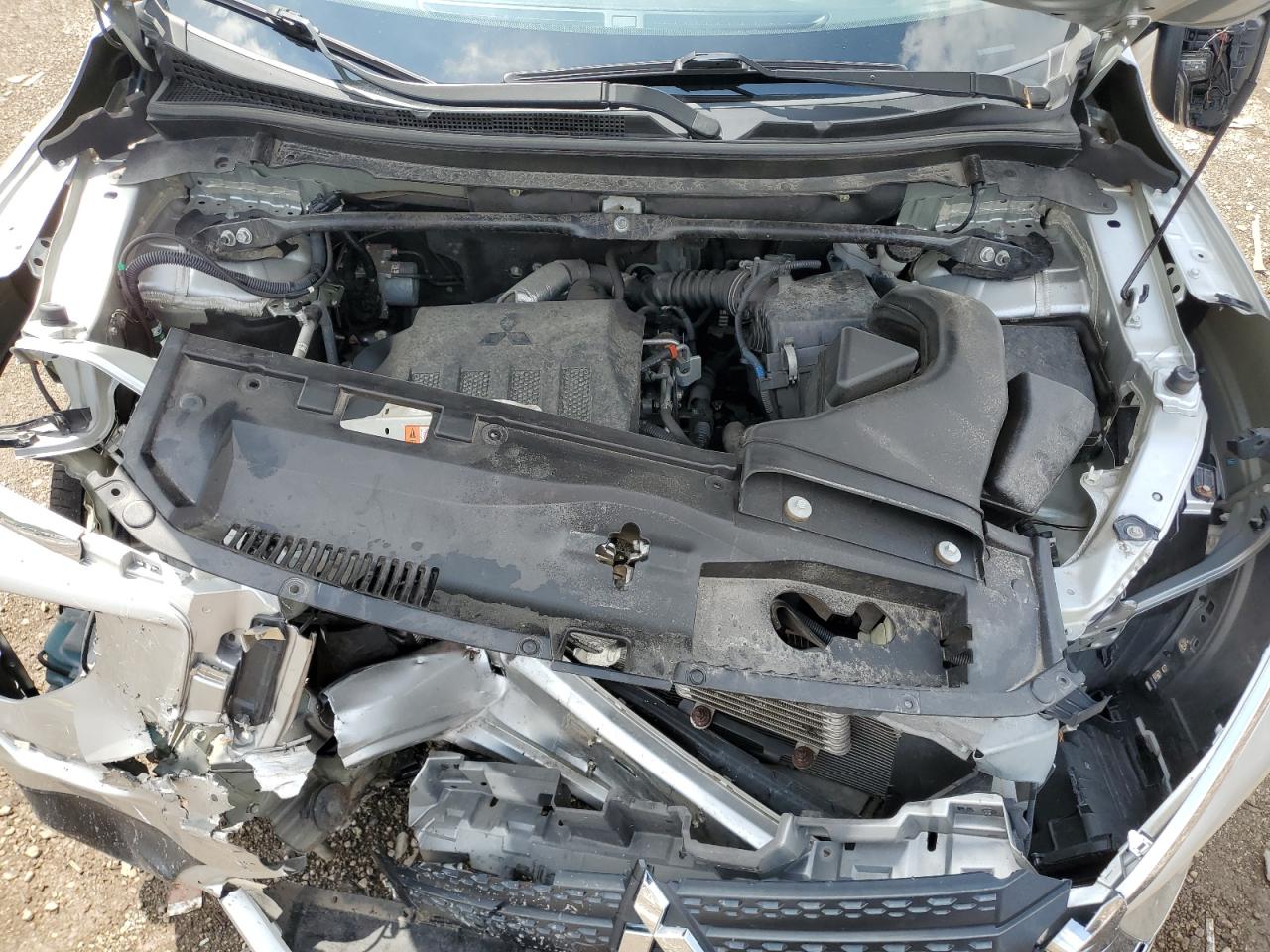 MITSUBISHI ECLIPSE SE