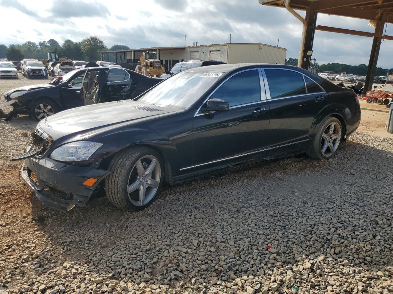 MERCEDES-BENZ S-CLASS 550