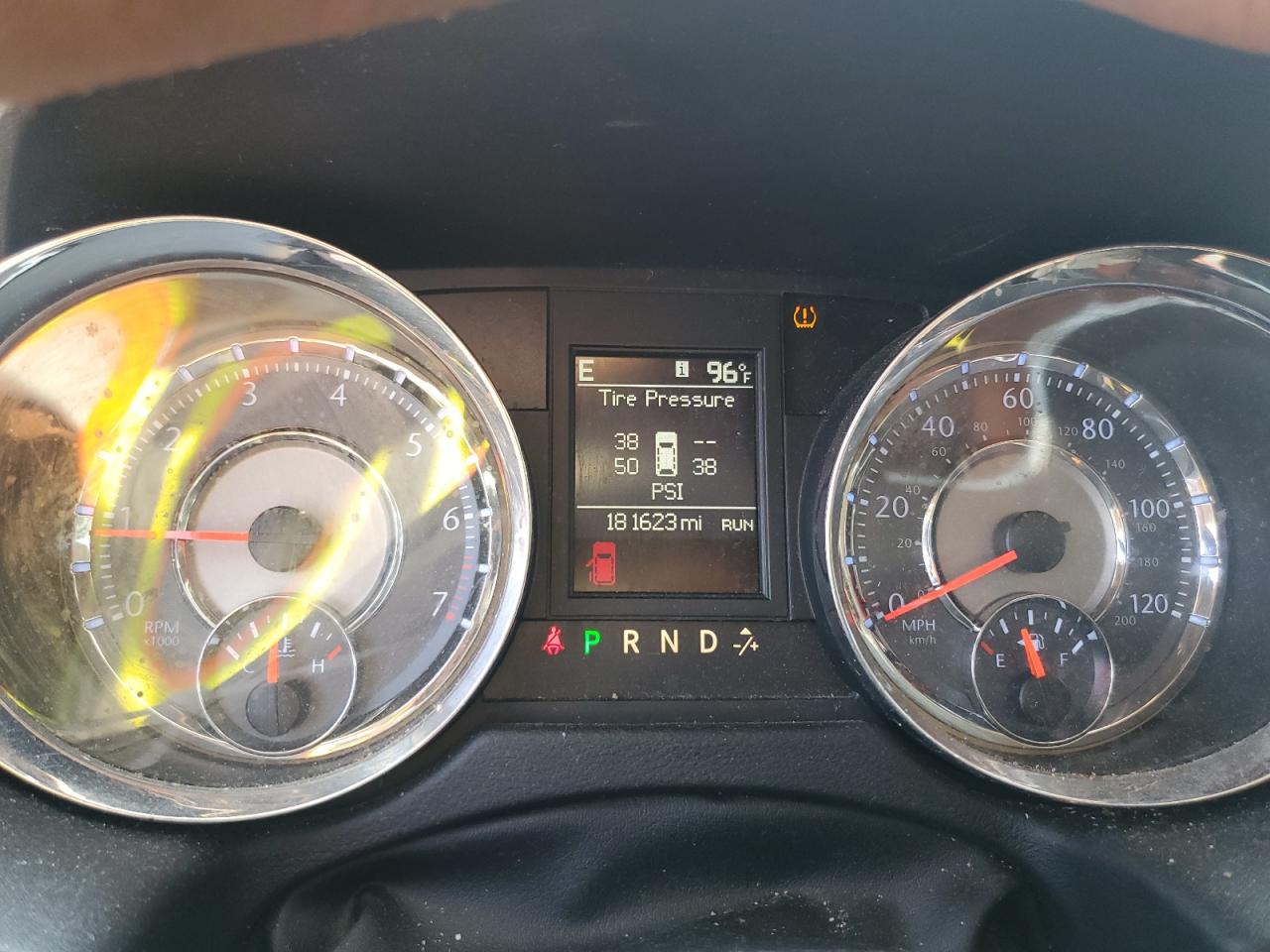 CHRYSLER TOWN & COUNTRY TOURING L