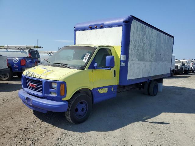 GMC SAVANA CUT 2001 yellow cutaway gas 1GDJG31R711213534 photo #1