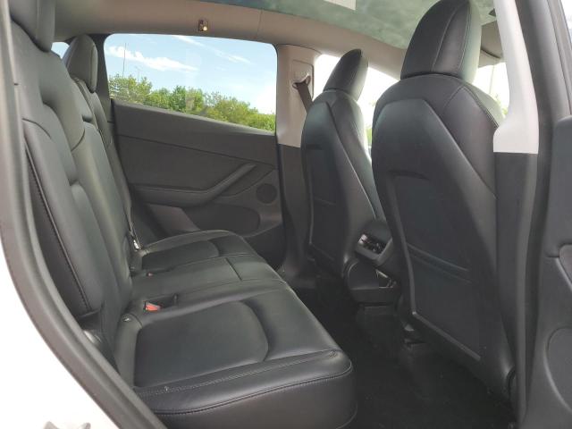 2021 TESLA MODEL Y 5YJYGDEE6MF077599
