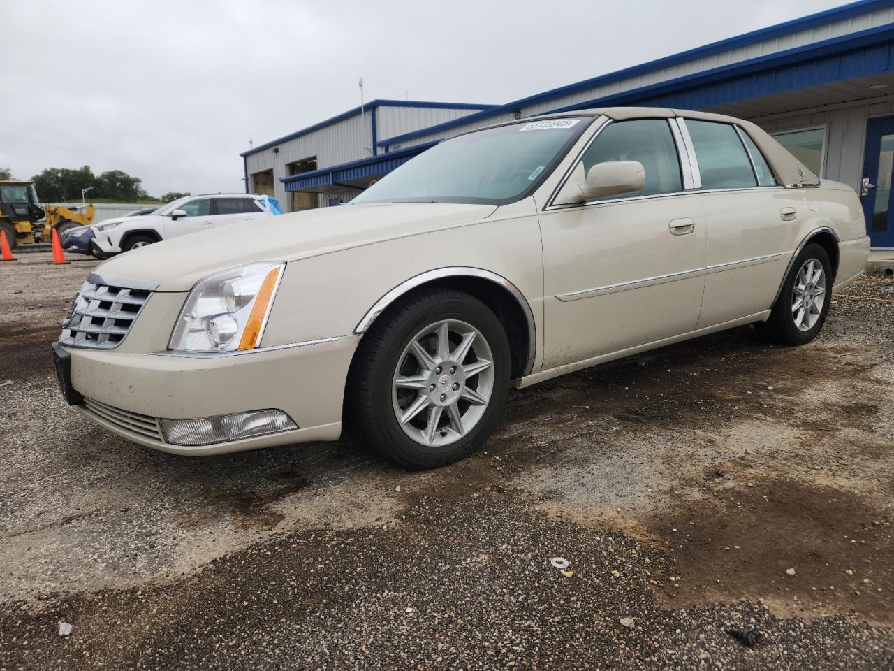 CADILLAC DTS LUXURY COLLECTION