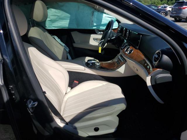 2019 MERCEDES-BENZ E 300 4MAT WDDZF4KB9KA599575