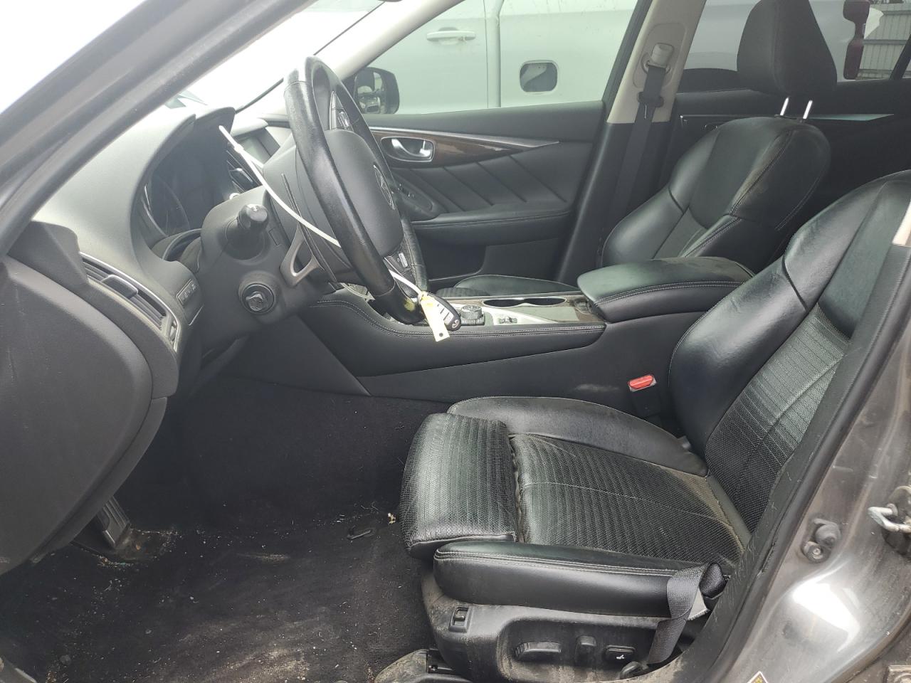 INFINITI Q50 RED SPORT 400