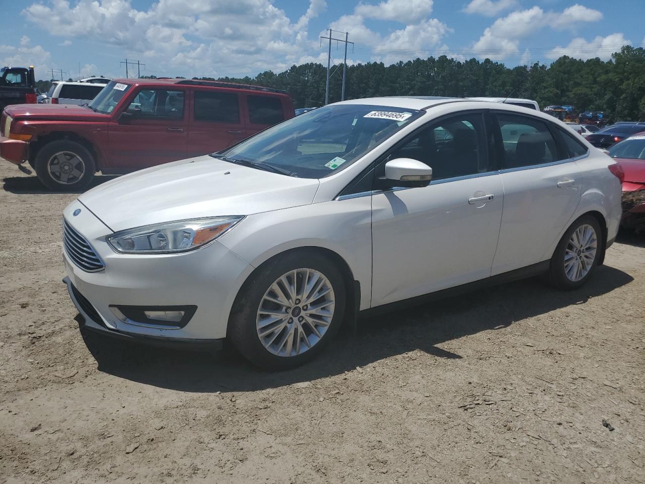 FORD FOCUS TITANIUM