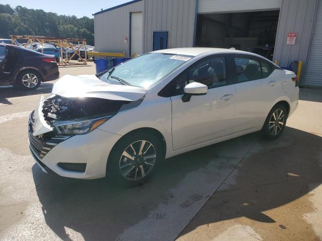 NISSAN VERSA SV