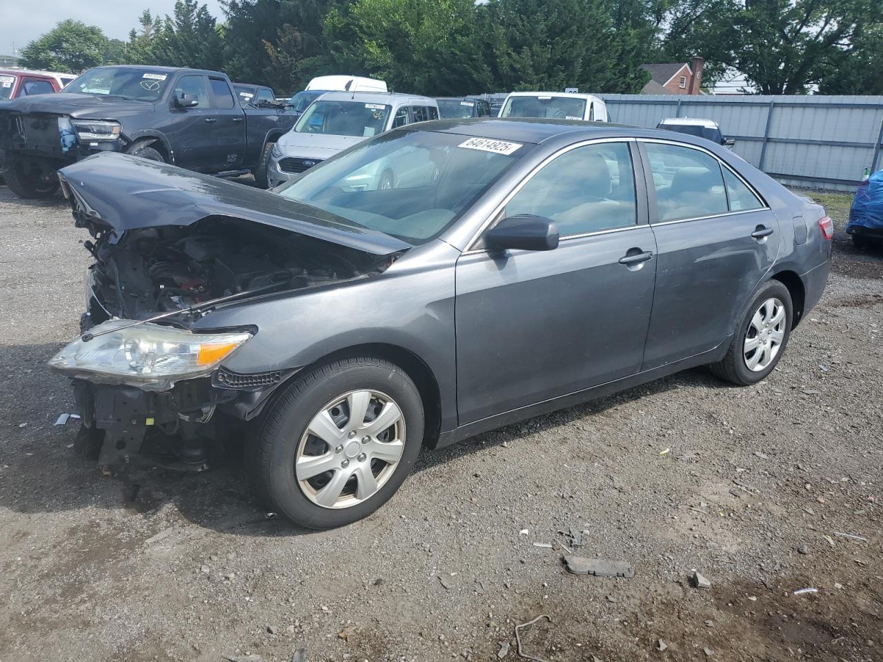 TOYOTA CAMRY BASE