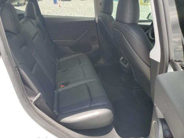 2024 TESLA MODEL Y 7SAYGDED3RF008242