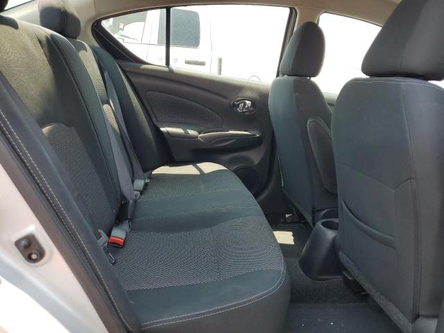 2019 NISSAN VERSA S 3N1CN7AP3KL821623