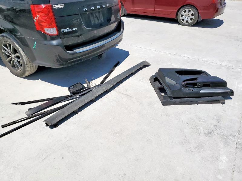 2016 DODGE GRAND CARA 2C4RDGEG3GR224213