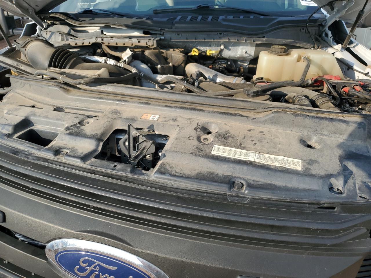 FORD F-550 SUPER DUTY