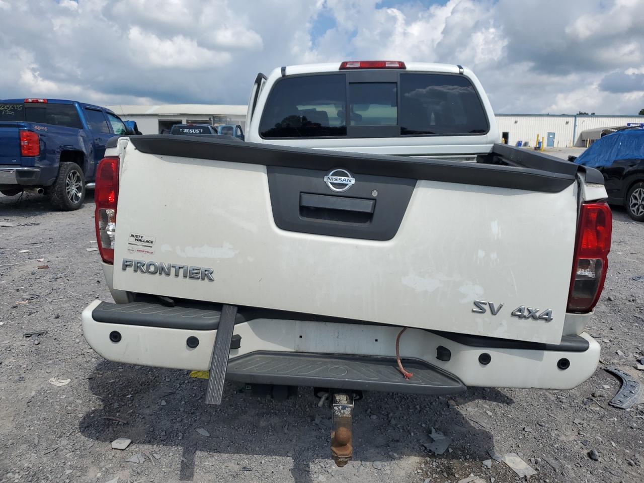 NISSAN FRONTIER S