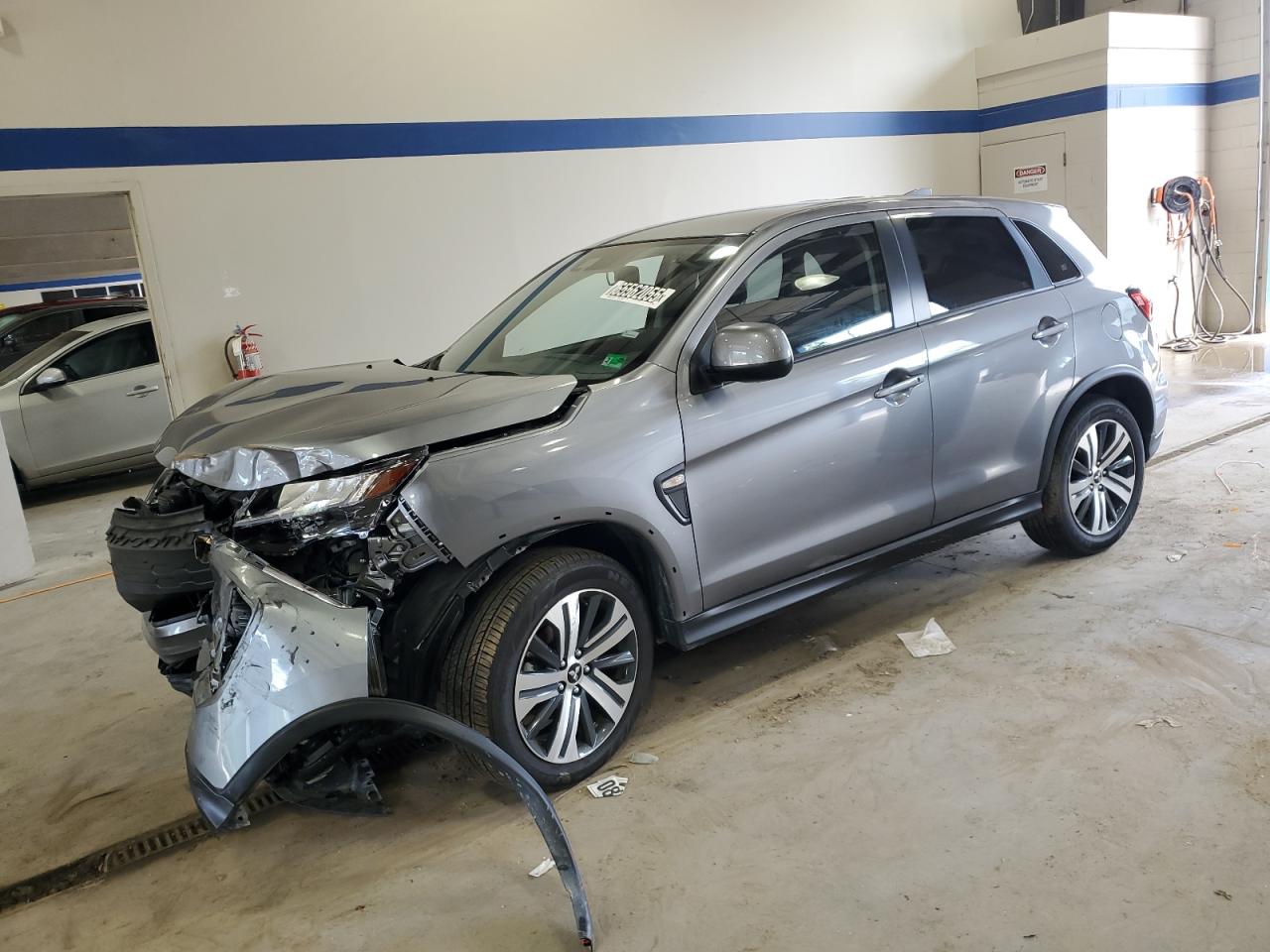 MITSUBISHI OUTLANDER S/SE