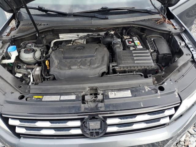 2018 VOLKSWAGEN TIGUAN SE 3VV2B7AX3JM037289