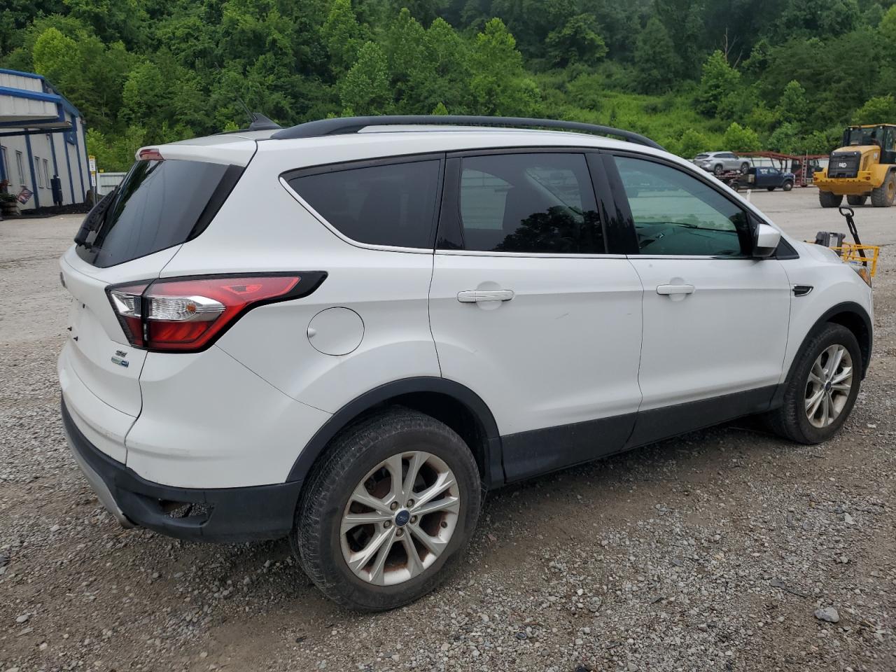 FORD ESCAPE SE