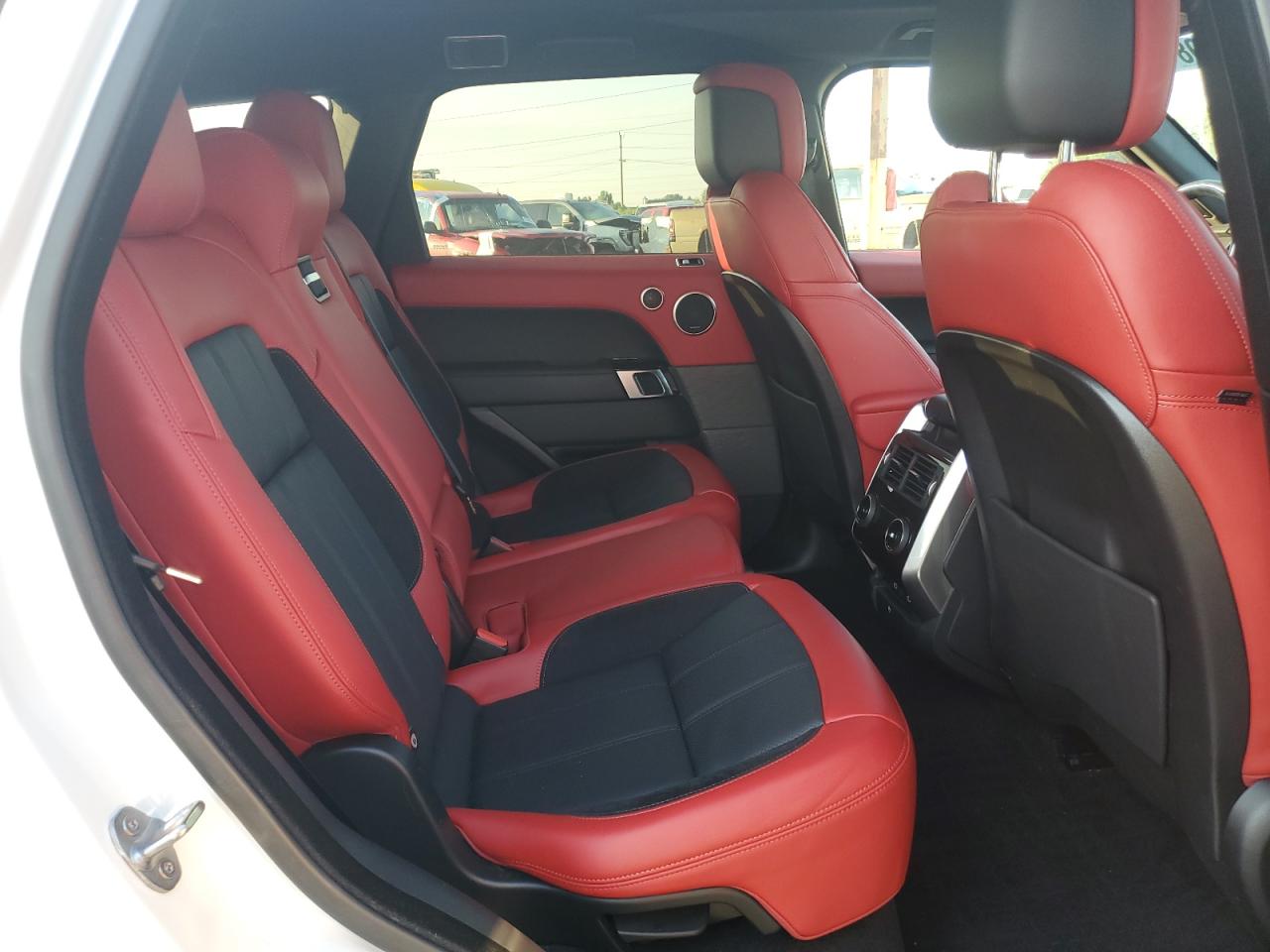 LAND ROVER RANGE ROVER HST