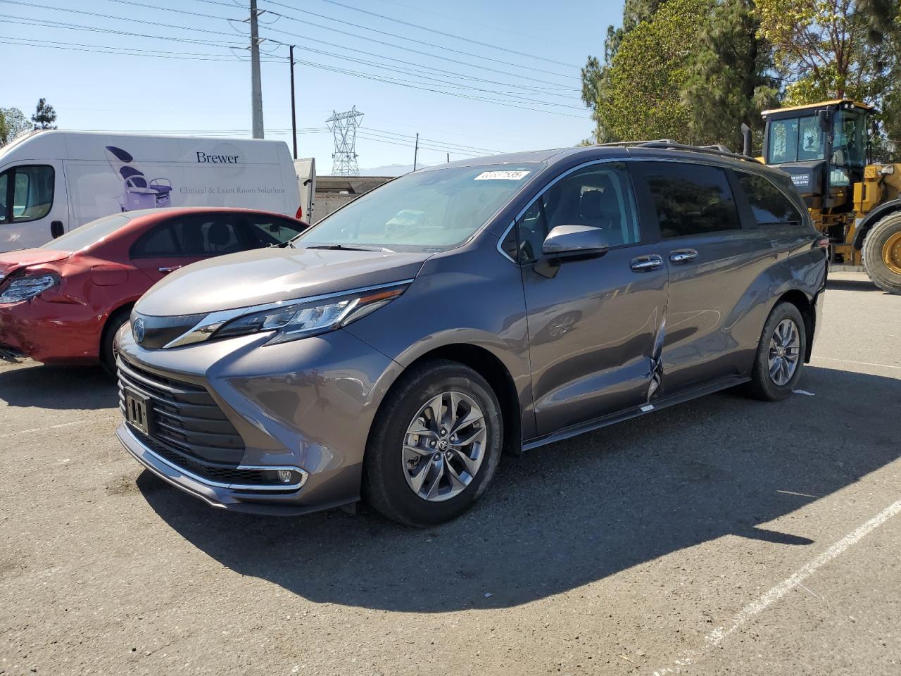 TOYOTA SIENNA XLE