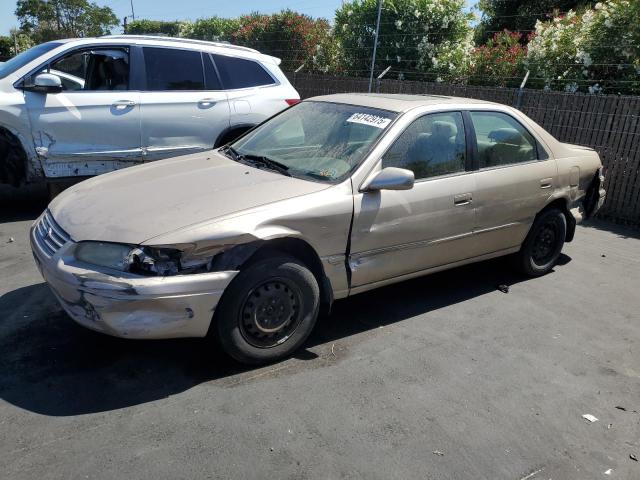 TOYOTA CAMRY CE