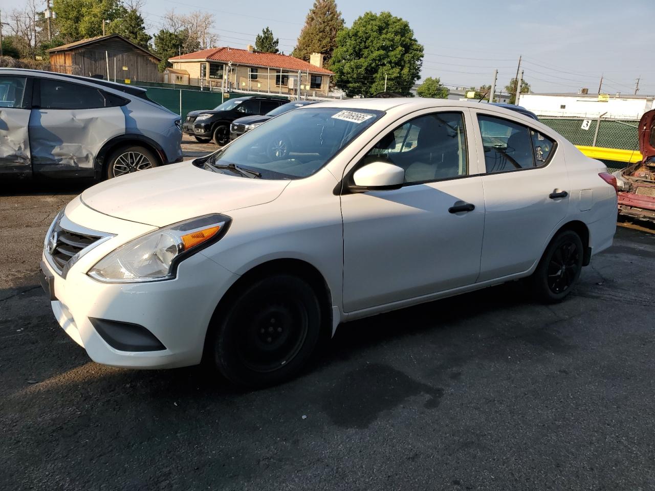 Lot #3281941126 2018 NISSAN VERSA S