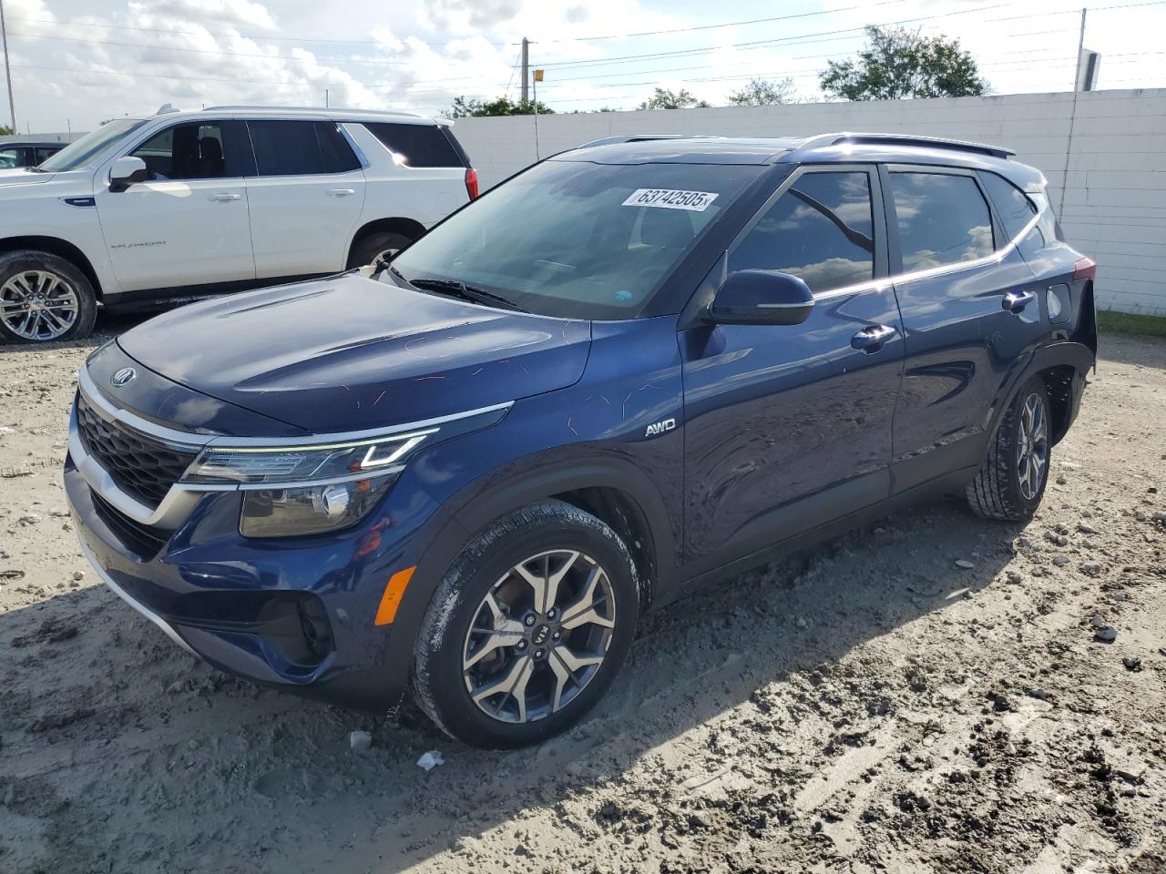 KIA SELTOS EX