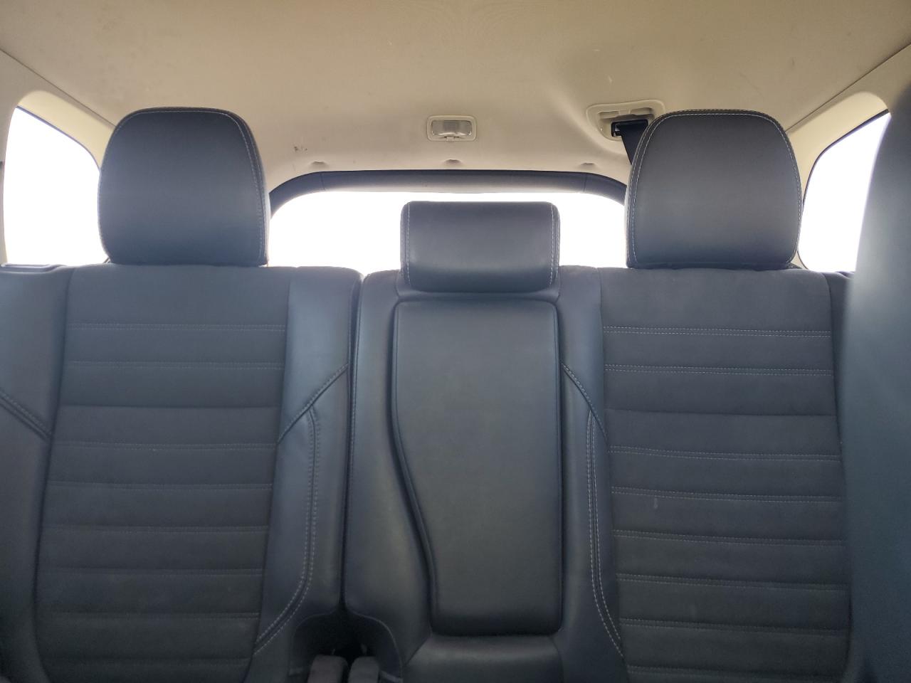 MITSUBISHI OUTLANDER SE