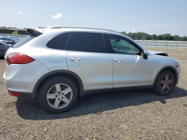 2012 PORSCHE CAYENNE - WP1AA2A20CLA02295