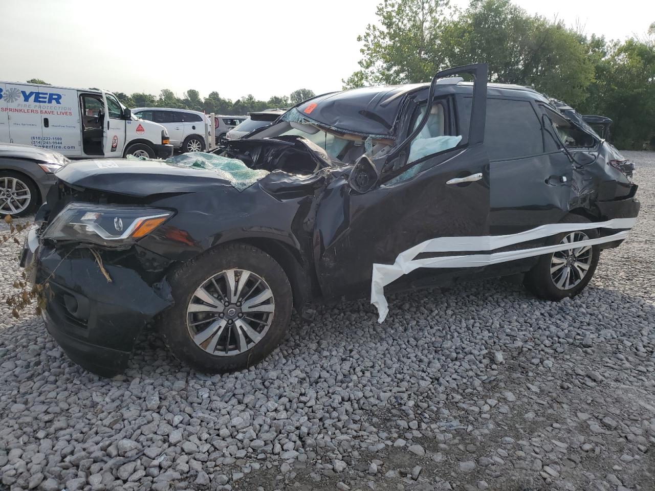 NISSAN PATHFINDER S