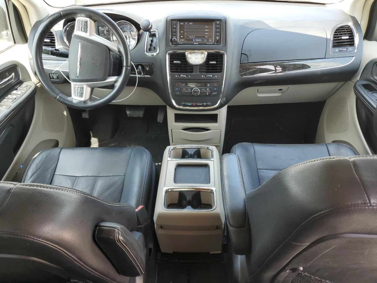 CHRYSLER TOWN & COUNTRY TOURING