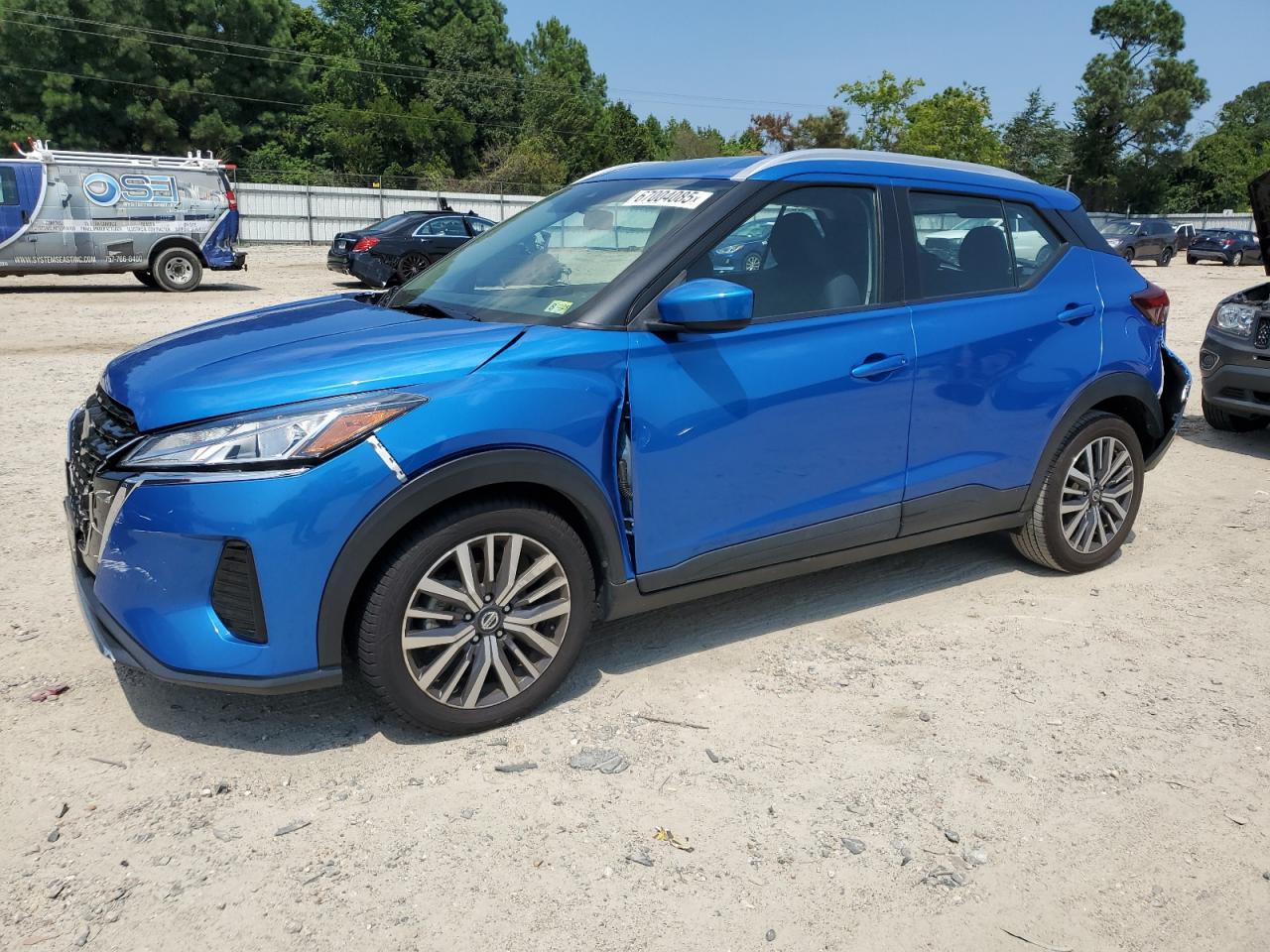 NISSAN KICKS SV