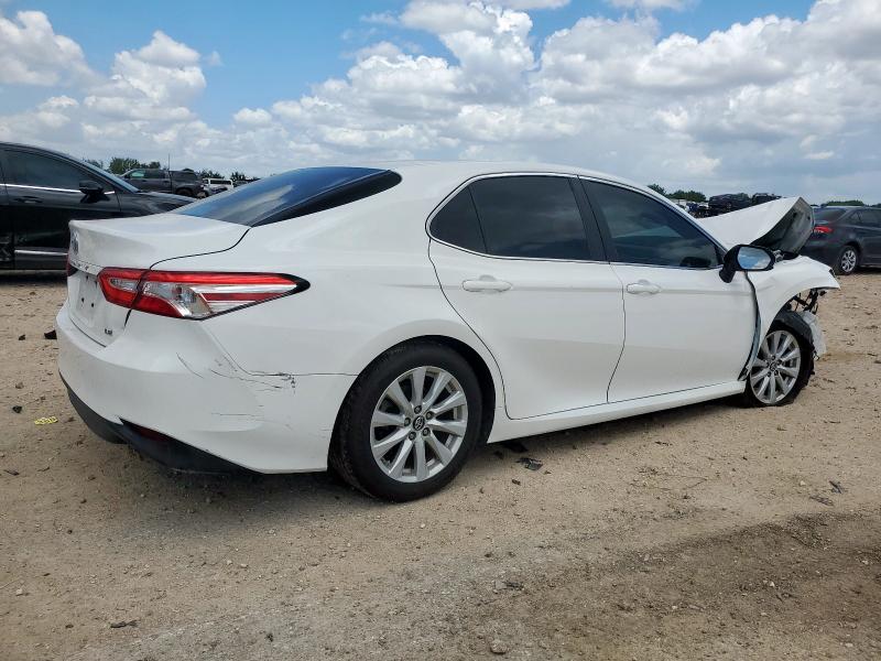 2018 TOYOTA CAMRY L 4T1B11HK0JU665116