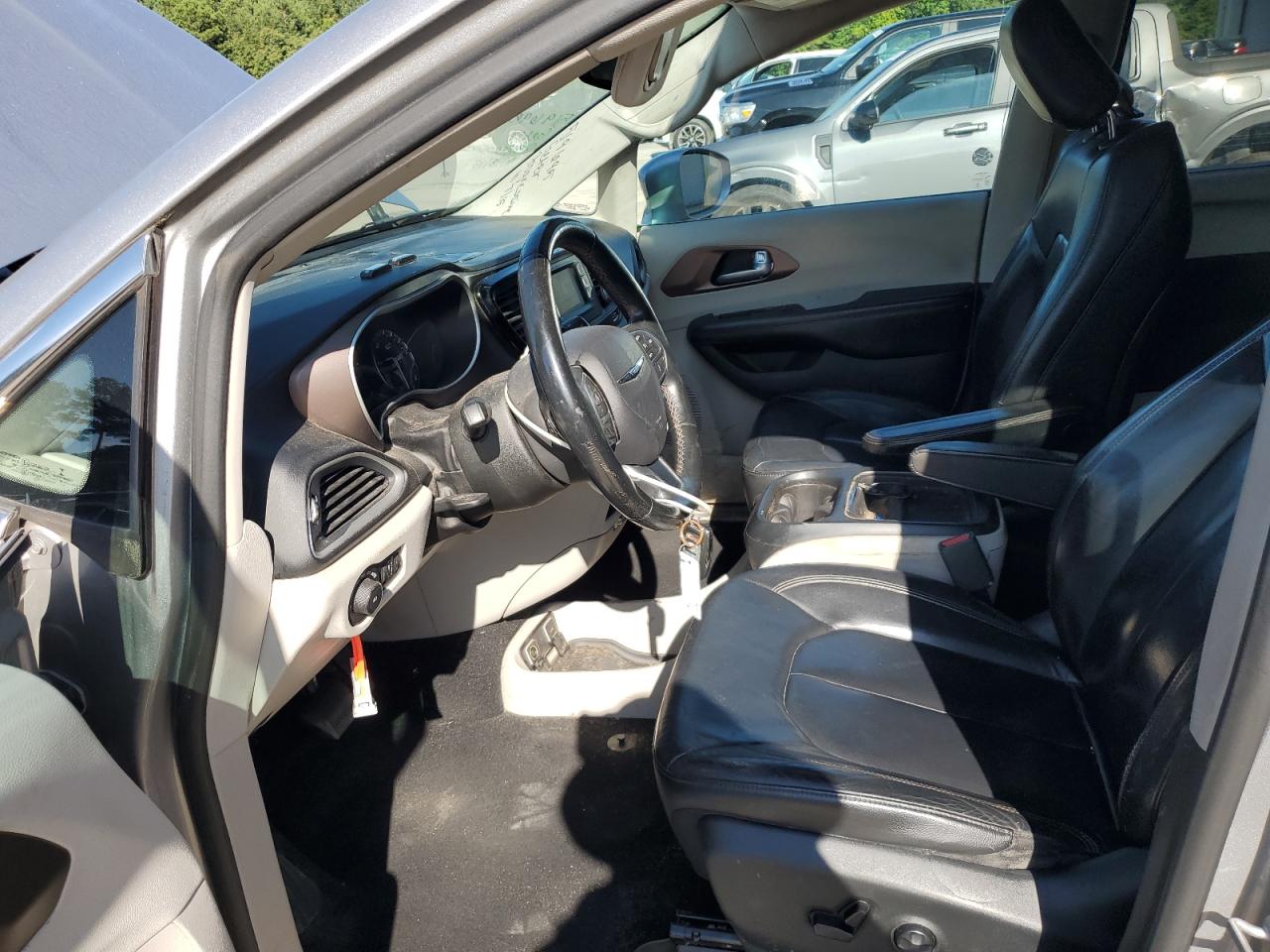 CHRYSLER PACIFICA TOURING L