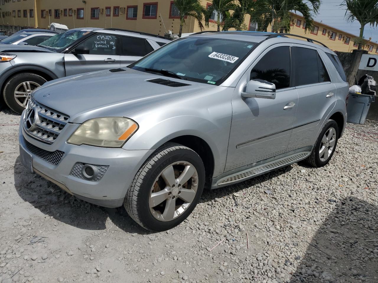 MERCEDES-BENZ M-CLASS 350