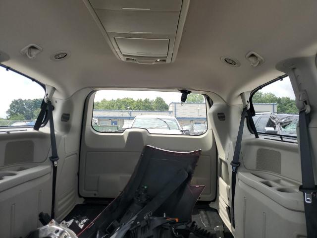 2015 CHRYSLER TOWN & COU 2C4RC1BG1FR571994
