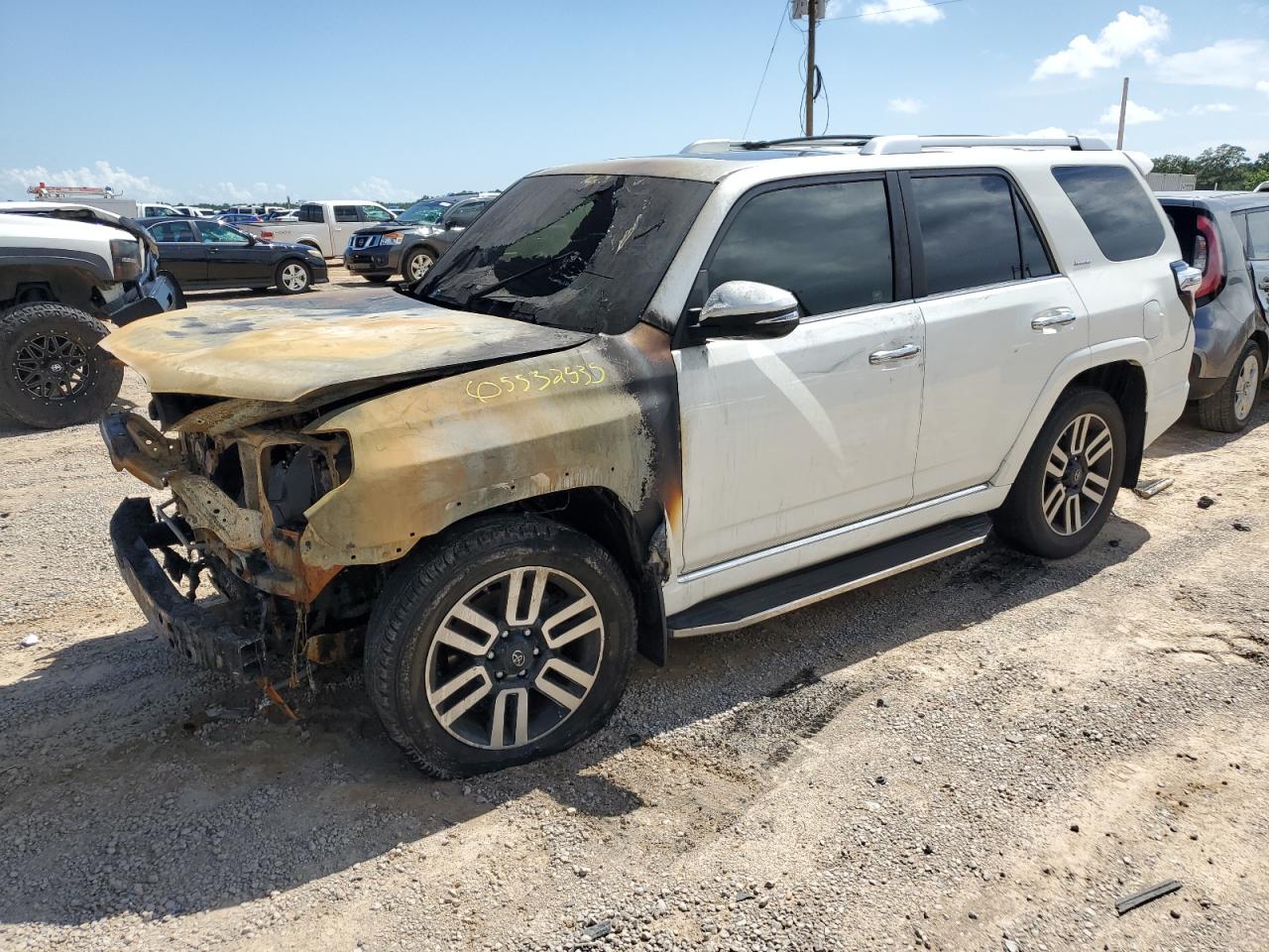 TOYOTA 4RUNNER SR5