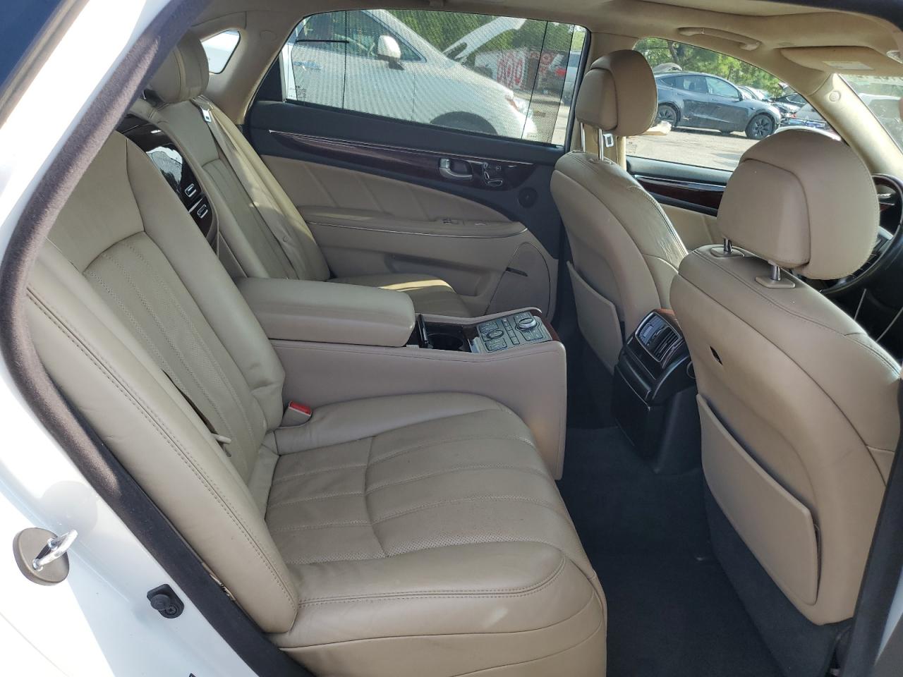 HYUNDAI EQUUS SIGNATURE