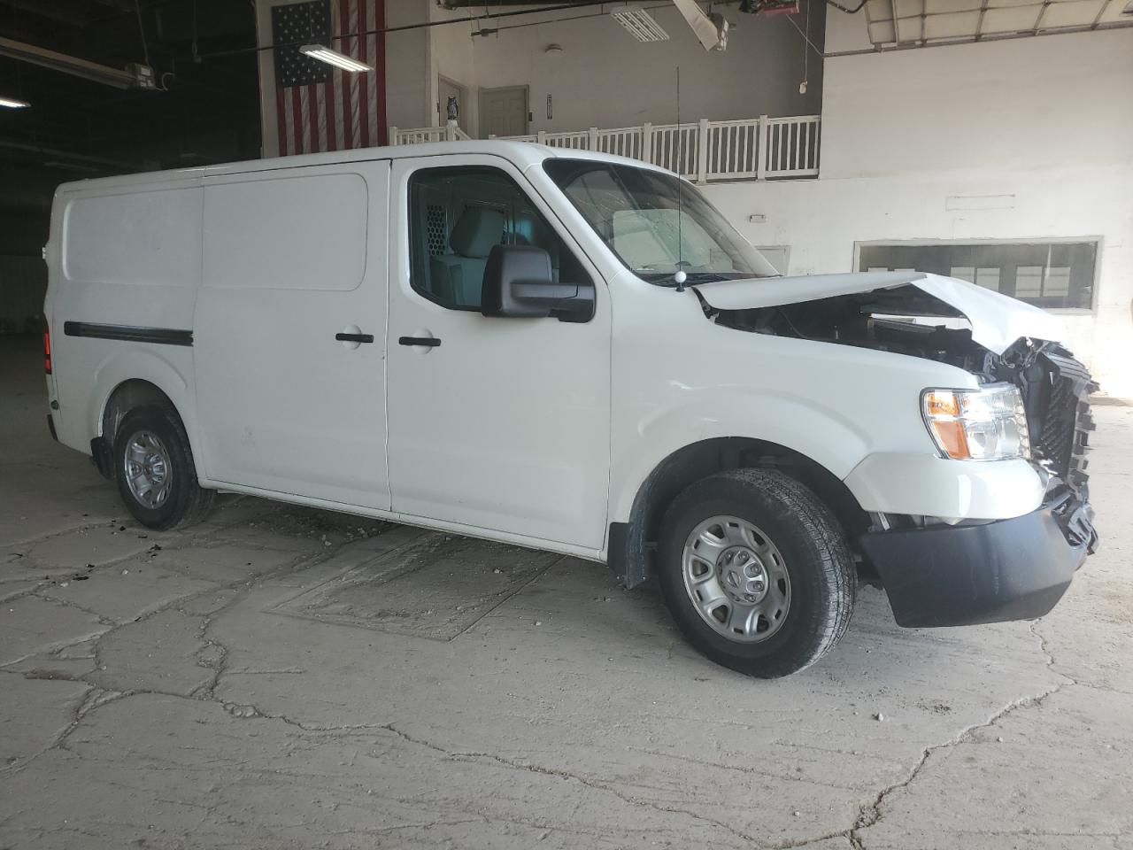 NISSAN NV2500 2500 S