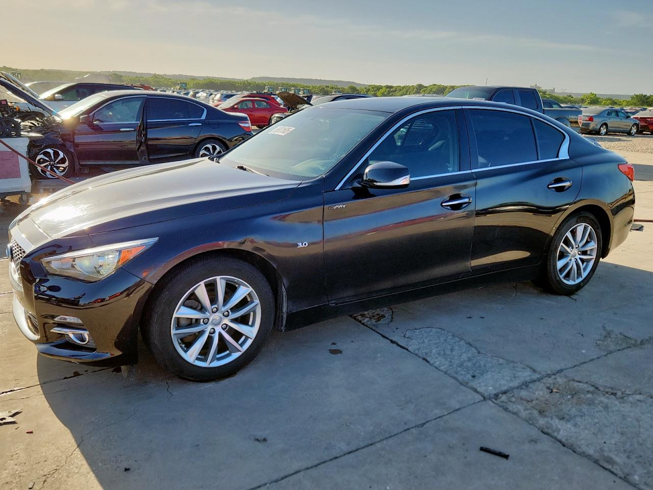 INFINITI Q50 PREMIUM
