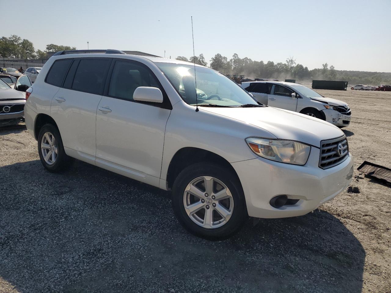 TOYOTA HIGHLANDER