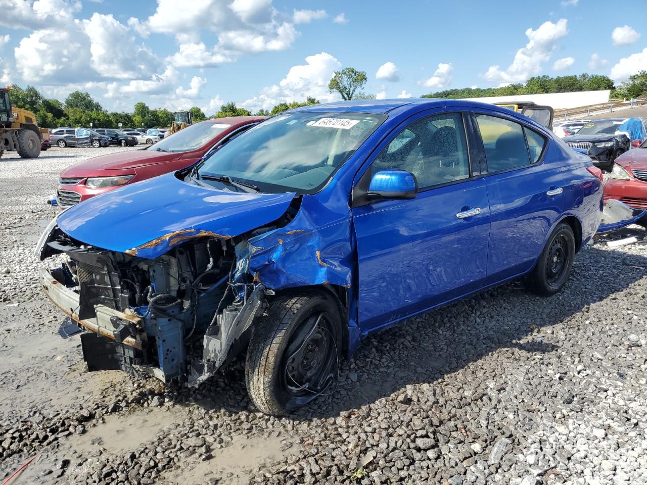 NISSAN VERSA S
