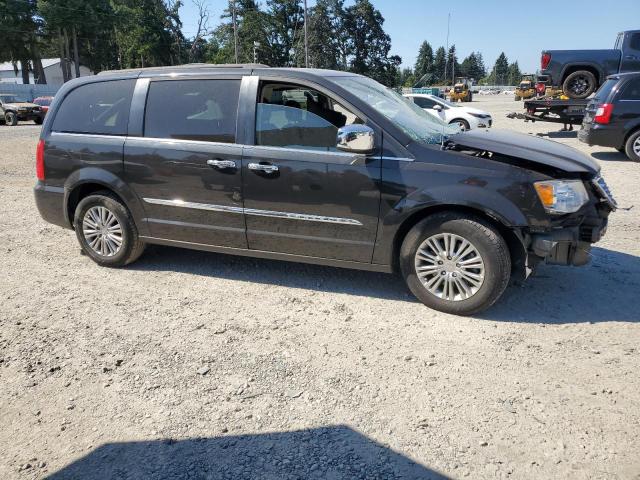 2016 CHRYSLER TOWN & COU 2C4RC1CG0GR159551