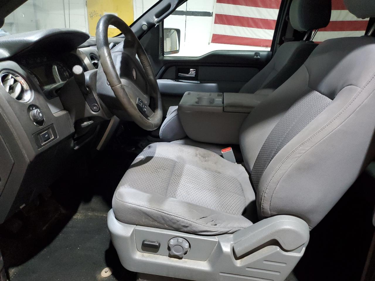 FORD F-150 SUPER CAB