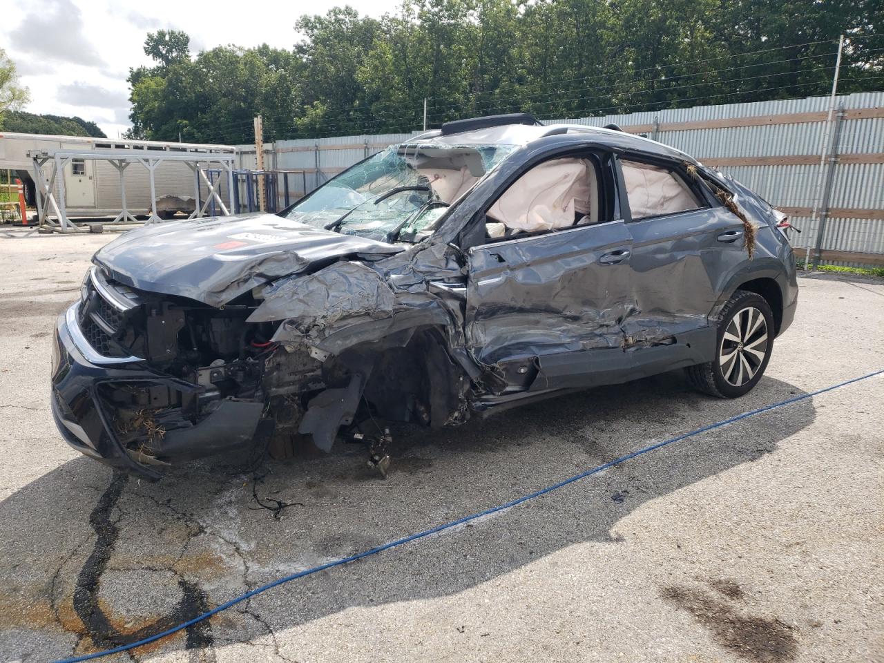 VOLKSWAGEN TAOS SE IQ DRIVE