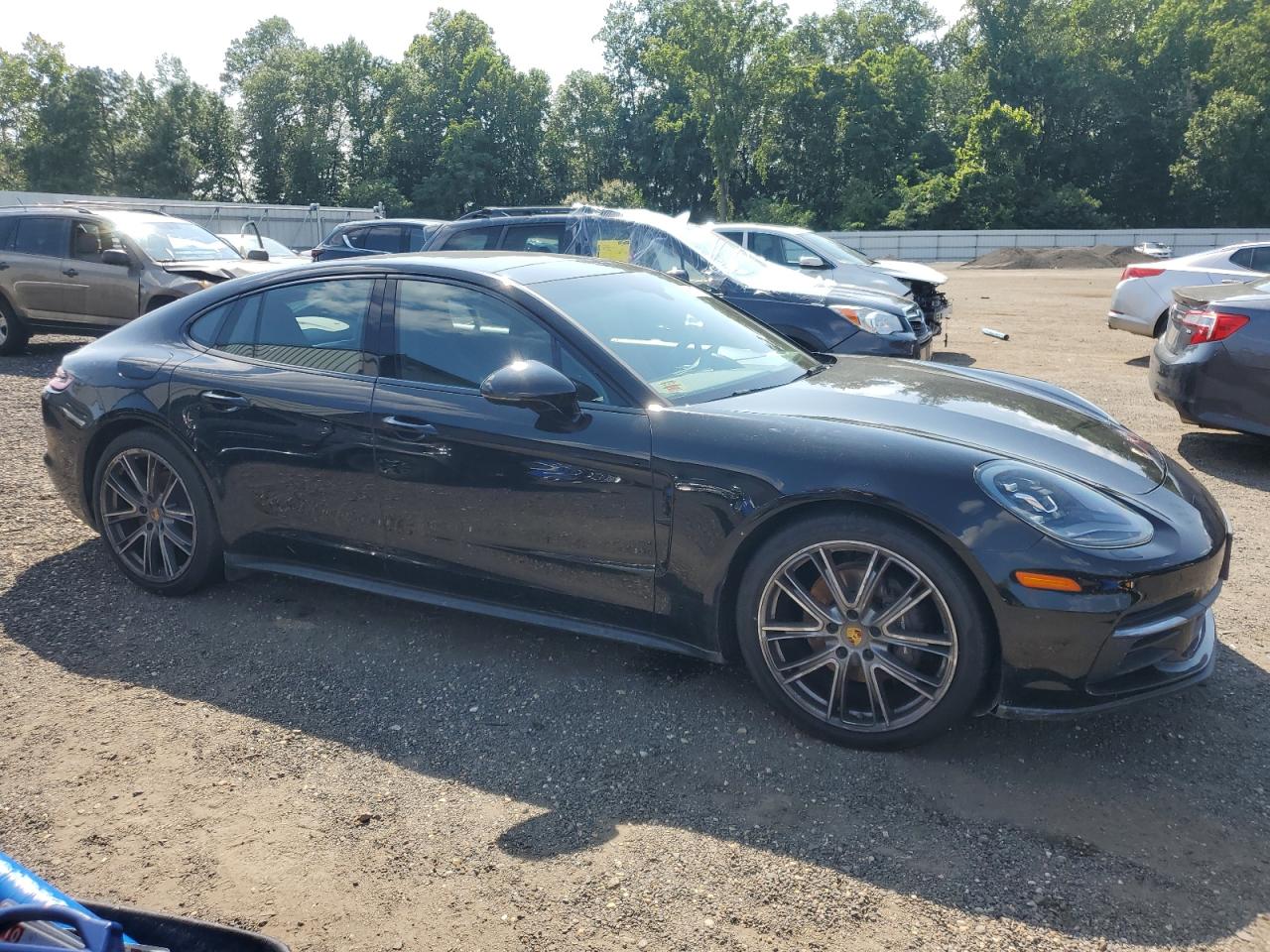 PORSCHE PANAMERA 4