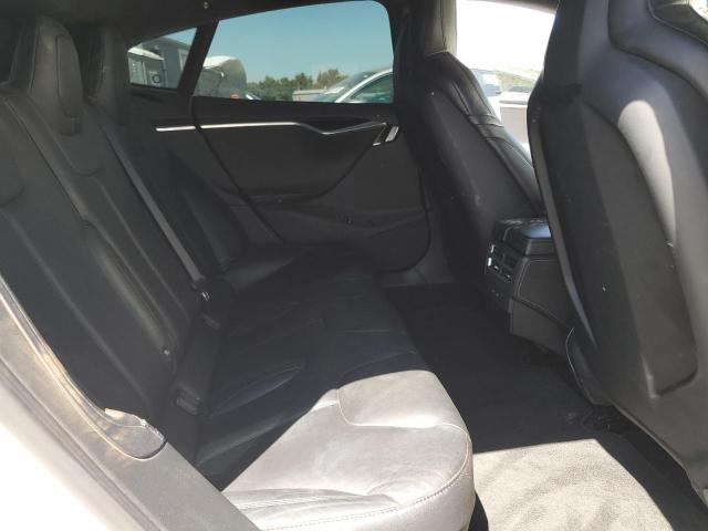 2016 TESLA MODEL S 5YJSA1E15GF156933