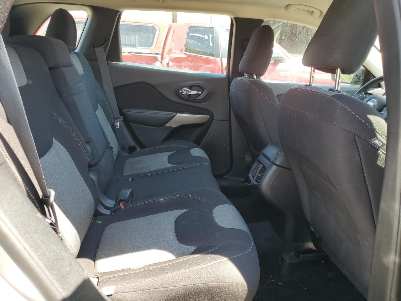 JEEP GRAND CHEROKEE SPORT