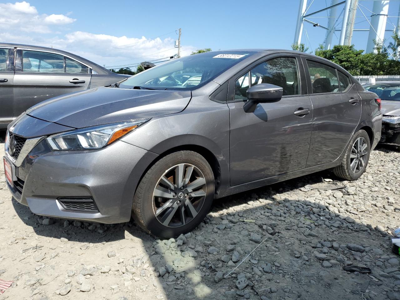 NISSAN VERSA SV