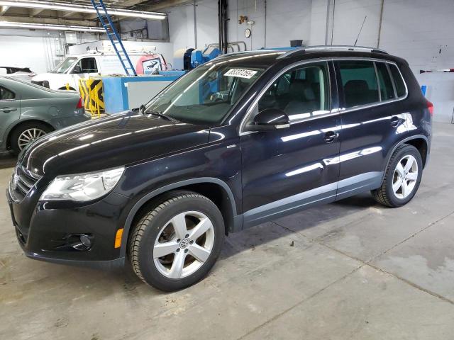 2010 VOLKSWAGEN TIGUAN S - WVGAV7AX7AW523360