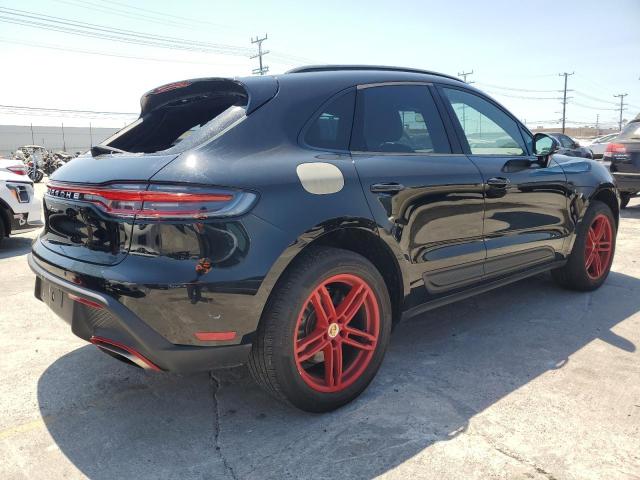 PORSCHE MACAN 2022 black  gas WP1AA2A5XNLB02711 photo #4